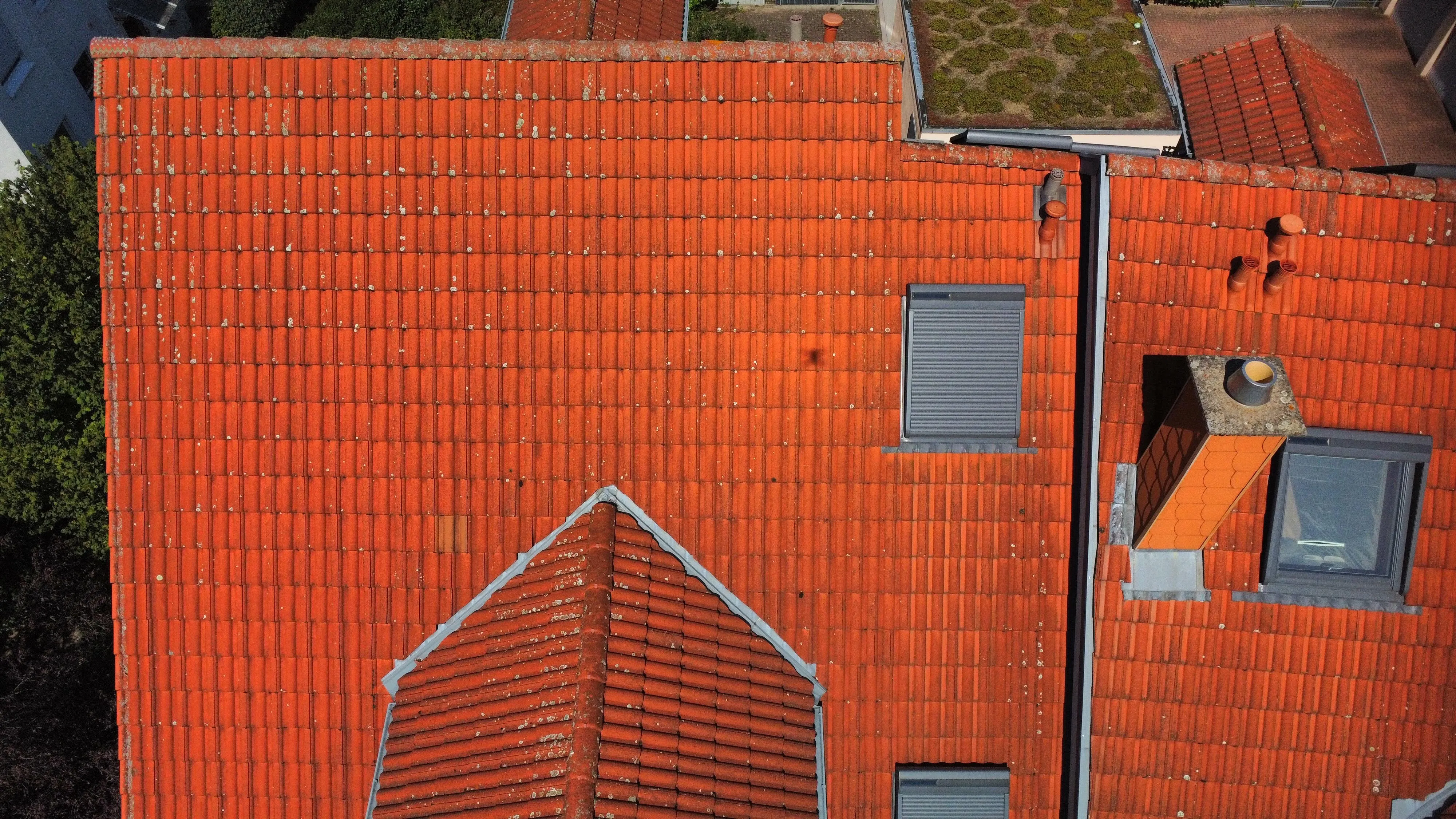 Detailaufnahme der Dachziegel in Hockenheim